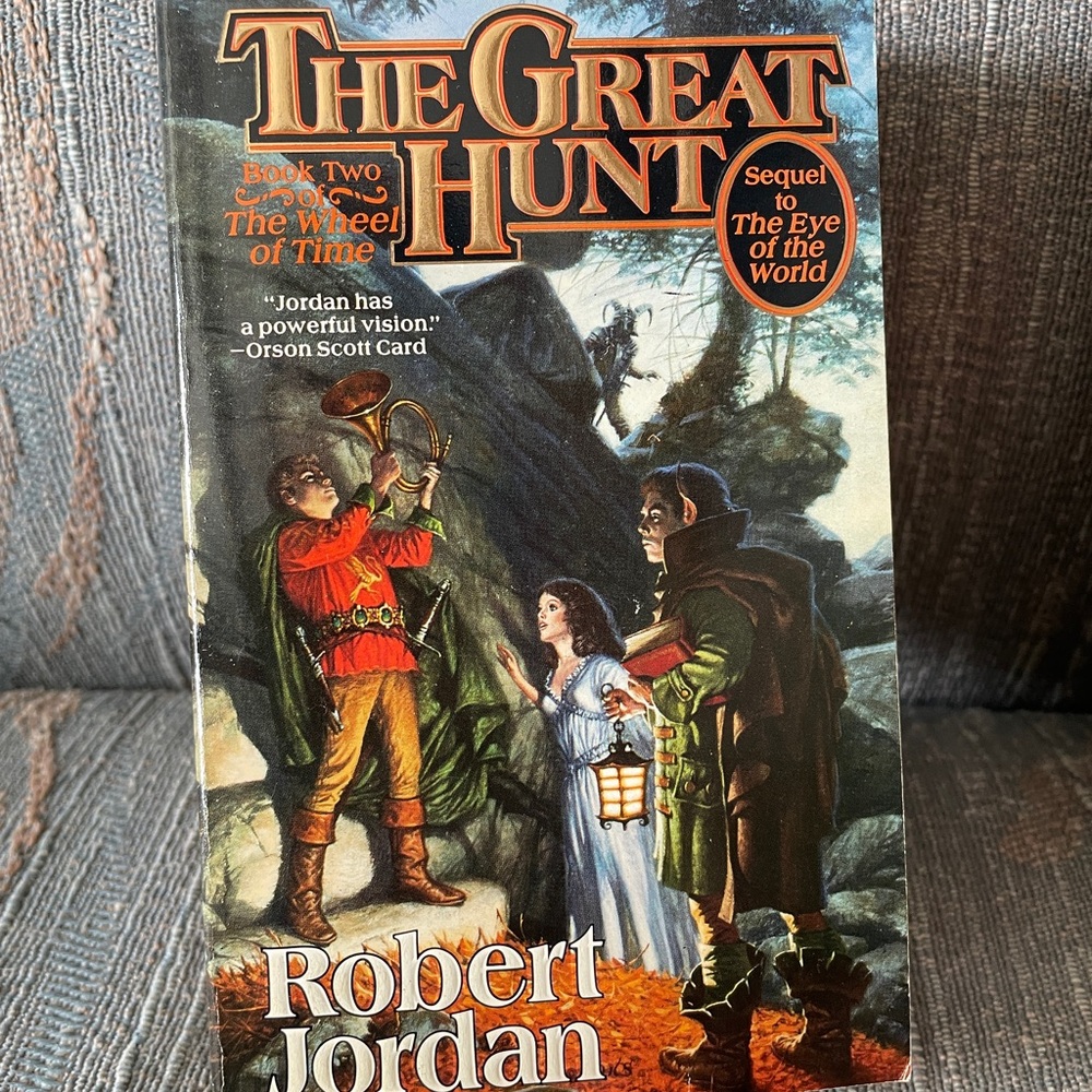 The Great Hunt by Robert Jordan